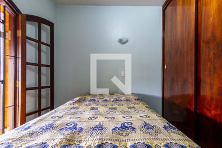 Quarto de casa à venda com 4 quartos, 146m² em Jardim Santa Josefina, São Paulo