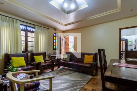 Sala de casa à venda com 4 quartos, 146m² em Jardim Santa Josefina, São Paulo