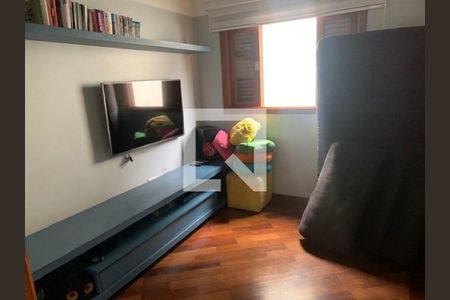 Casa à venda com 3 quartos, 400m² em Jardim Textil, São Paulo