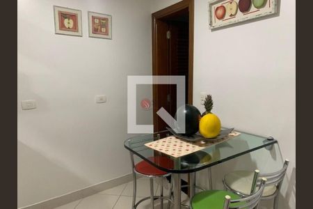 Casa à venda com 3 quartos, 400m² em Jardim Textil, São Paulo