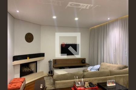 Casa à venda com 3 quartos, 400m² em Jardim Textil, São Paulo