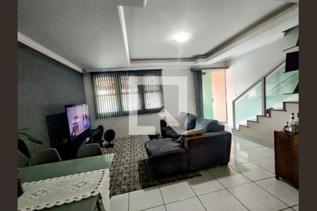 Sala de casa à venda com 3 quartos, 190m² em Arvoredo Ii, Contagem
