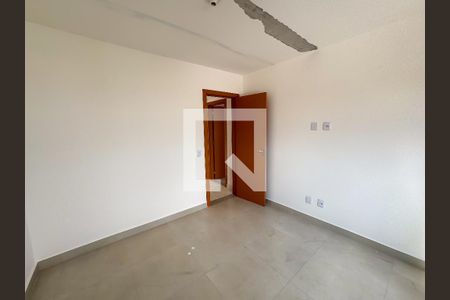 Quarto de apartamento à venda com 2 quartos, 140m² em Araguaia, Belo Horizonte