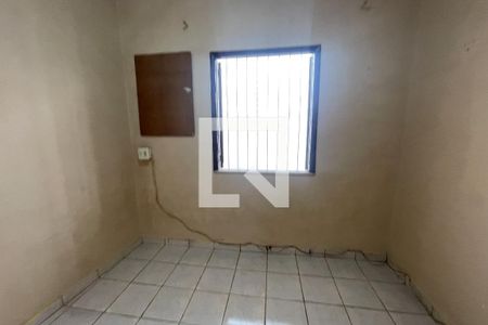 Quarto de casa para alugar com 1 quarto, 45m² em Jardim Vinte E Cinco de Agosto, Duque de Caxias