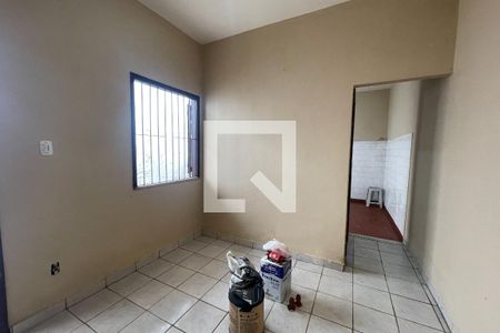 Sala de casa para alugar com 1 quarto, 45m² em Jardim Vinte E Cinco de Agosto, Duque de Caxias