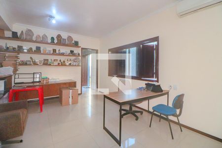 Sala de casa à venda com 3 quartos, 250m² em Floresta, Porto Alegre