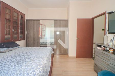 Quarto 2 de casa à venda com 3 quartos, 250m² em Floresta, Porto Alegre