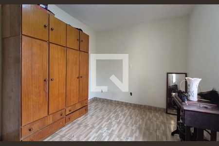 Quarto 2 de casa à venda com 2 quartos, 128m² em Vila Lutécia, Santo André