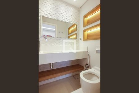 Lavabo de casa de condomínio à venda com 7 quartos, 320m² em Vila Carrão, São Paulo