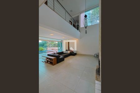 Sala de casa de condomínio à venda com 4 quartos, 510m² em Parque do Engenho, Belo Horizonte