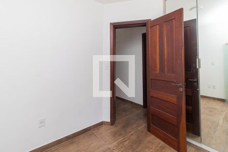 Quarto de casa de condomínio à venda com 2 quartos, 146m² em Sétimo Céu, Porto Alegre