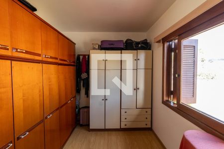 Quarto 1 de casa à venda com 3 quartos, 160m² em Espírito Santo, Porto Alegre