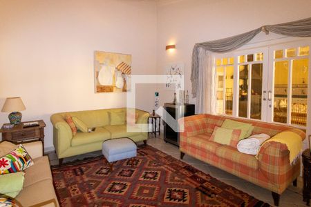 Sala de casa de condomínio para alugar com 3 quartos, 400m² em Vila Madalena, Campinas