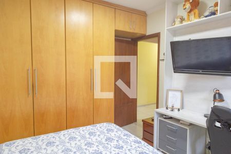 Quarto de casa à venda com 4 quartos, 237m² em Jardim Munhoz, Guarulhos