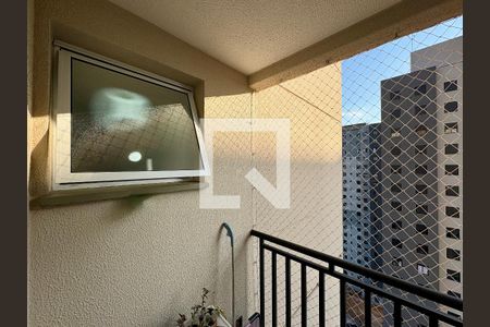 Sacada de apartamento à venda com 2 quartos, 52m² em Jardim do Lago, Jundiaí