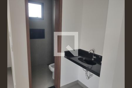 Banheiro de apartamento para alugar com 1 quarto, 45m² em Saraiva, Uberlândia