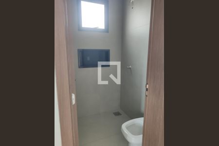 Banheiro de apartamento para alugar com 1 quarto, 45m² em Saraiva, Uberlândia