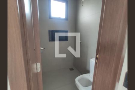 Banheiro de apartamento para alugar com 1 quarto, 45m² em Saraiva, Uberlândia