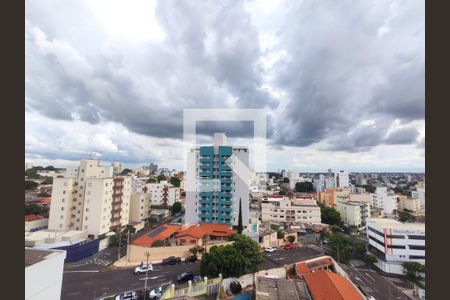 Vista de apartamento para alugar com 1 quarto, 45m² em Saraiva, Uberlândia