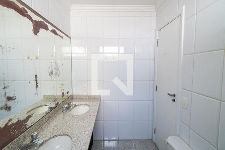 Banheiro da Suíte 1 de apartamento para alugar com 3 quartos, 180m² em Vila Mascote, São Paulo