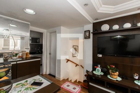 Sala de casa de condomínio à venda com 2 quartos, 87m² em Vila Paranagua, São Paulo