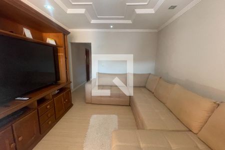 Sala de casa para alugar com 4 quartos, 300m² em Itatiaia, Duque de Caxias