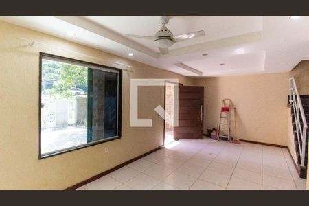 Sala de apartamento à venda com 3 quartos, 225m² em Engenho do Mato, Niterói