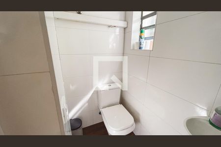 Lavabo de casa à venda com 4 quartos, 100m² em Vila Guaca, São Paulo