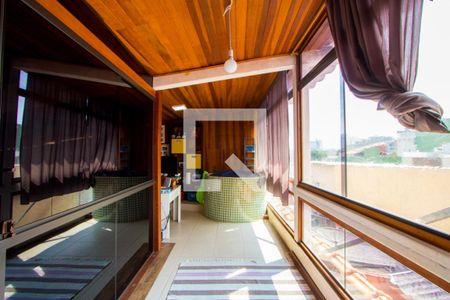 Escritório de casa à venda com 3 quartos, 298m² em Vila Linda, Santo André