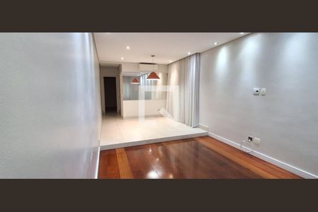 Sala de casa à venda com 4 quartos, 141m² em Vila do Bosque, São Paulo