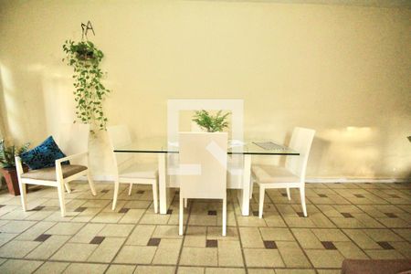 Sala de casa para alugar com 2 quartos, 150m² em Imbuí, Salvador