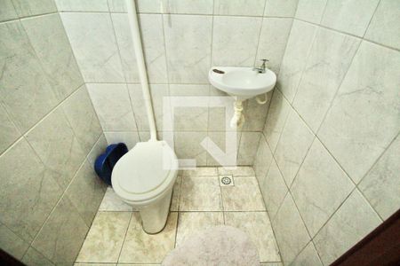 Lavabo de casa para alugar com 2 quartos, 150m² em Imbuí, Salvador
