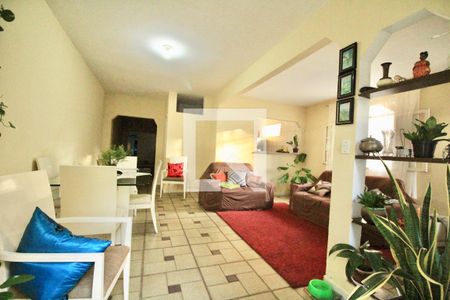 Sala de casa para alugar com 2 quartos, 150m² em Imbuí, Salvador