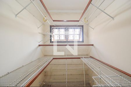 Closet da suíte de casa à venda com 3 quartos, 200m² em Vila Lusitania, São Bernardo do Campo