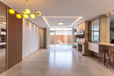 Sala de casa de condomínio à venda com 3 quartos, 150m² em Passo das Pedras, Porto Alegre