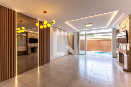 Sala de casa de condomínio à venda com 3 quartos, 150m² em Passo das Pedras, Porto Alegre