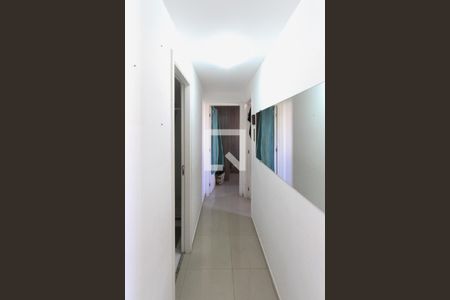 Corredor de apartamento para alugar com 2 quartos, 74m² em Jardim Vila Formosa, São Paulo