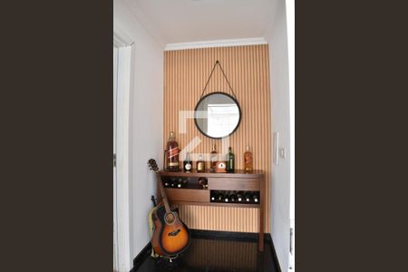 Escadas de casa para alugar com 4 quartos, 300m² em Centro Cívico, Curitiba