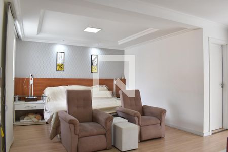 Suíte 1 de casa para alugar com 4 quartos, 300m² em Centro Cívico, Curitiba