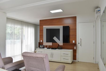 Suíte 1 de casa para alugar com 4 quartos, 300m² em Centro Cívico, Curitiba