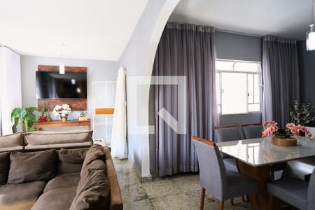 Sala de casa para alugar com 3 quartos, 250m² em Nova Vista, Belo Horizonte