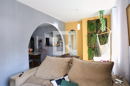 Sala de casa para alugar com 3 quartos, 250m² em Nova Vista, Belo Horizonte