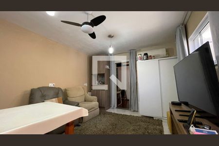 Sala de casa de condomínio à venda com 4 quartos, 160m² em Jardim Shangai, Jundiaí