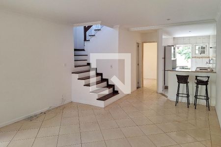 Sala de casa para alugar com 3 quartos, 180m² em Piratininga, Niterói