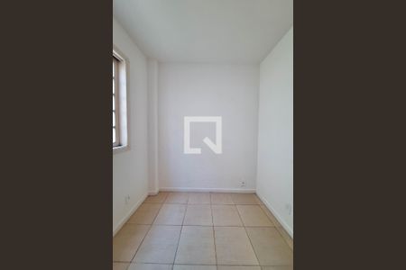 Quarto 1 de casa para alugar com 3 quartos, 180m² em Piratininga, Niterói