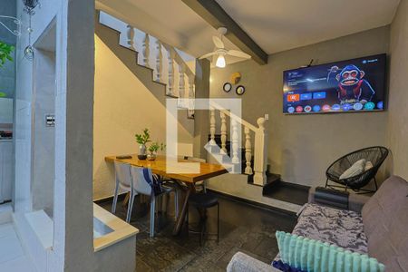 Sala de casa à venda com 4 quartos, 360m² em Padre Eustáquio, Belo Horizonte