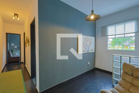 Corredor de casa à venda com 4 quartos, 360m² em Padre Eustáquio, Belo Horizonte