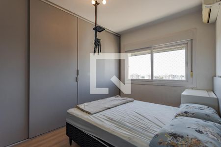 Suíte de apartamento à venda com 2 quartos, 60m² em São Sebastião, Porto Alegre