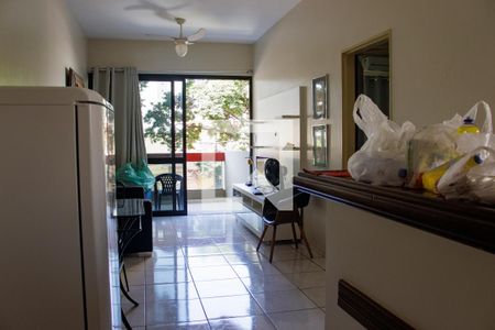 Sala de kitnet/studio para alugar com 1 quarto, 52m² em Centro, Ribeirão Preto