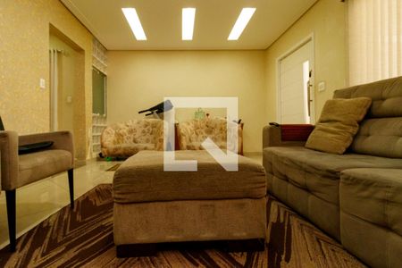 Sala de casa à venda com 3 quartos, 200m² em Parque Edu Chaves, São Paulo